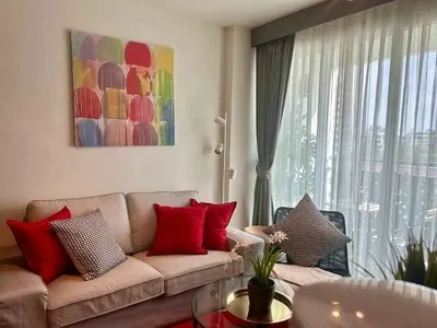 Condo 1 chambre à louer près de la station MRT Sukhumvit, photo 1 sur 5
