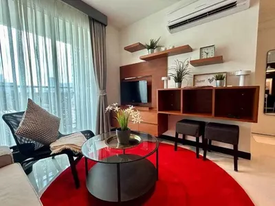 Condo 1 chambre à louer près de la station MRT Sukhumvit, photo 2 sur 5