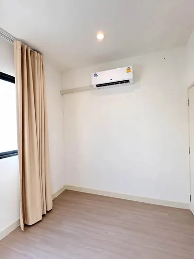 Anasiri Bangna的3房独栋住宅出租，第7张，共8张