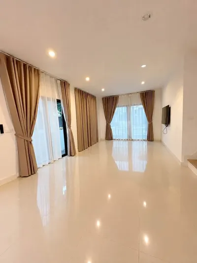 Anasiri Bangna的3房独栋住宅出租，第8张，共8张