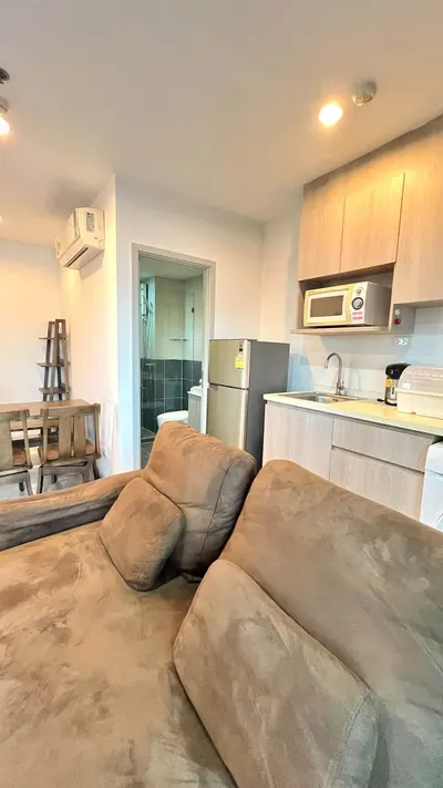 2-bed condo for sale near MRT Bang Khun Non, photo 4 of 5