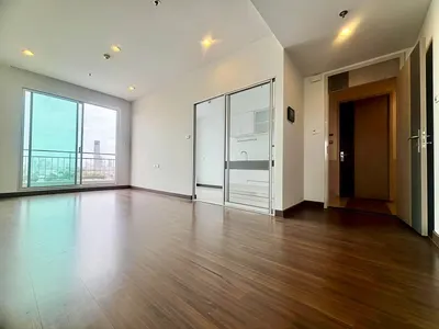 2-bed condo for sale near MRT Bang Khae, photo 2 of 5