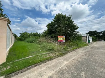 Terrain à vendre près de la station MRT Phasi Charoen, photo 2 sur 5