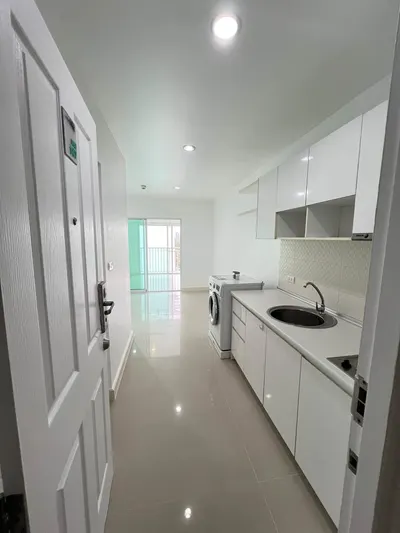 Condo for sale near BTS Saint Louis, photo 1 of 5