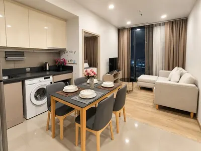2-bed condo for rent near BTS Thong Lo, photo 1 of 5