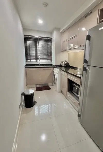 ให้เช่าคอนโด 1 ห้องนอน ใกล้ MRT สุขุมวิท รูปที่ 2 จาก 5