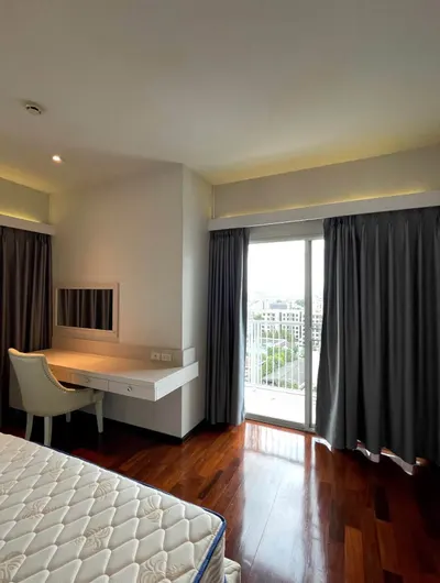 2-bed condo for rent at Noble Ora, photo 2 of 10