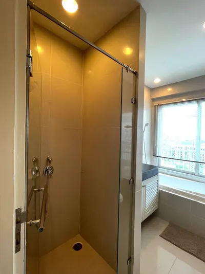 2-bed condo for rent at Noble Ora, photo 4 of 10