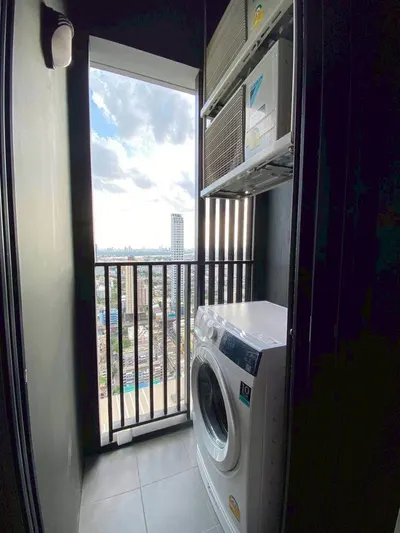 1-bed condo for rent near BTS On Nut, photo 3 of 5