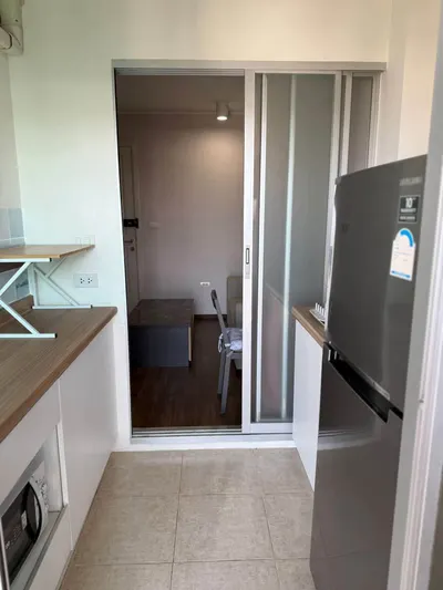 1-bed condo for rent near MRT Bang Son, photo 4 of 5