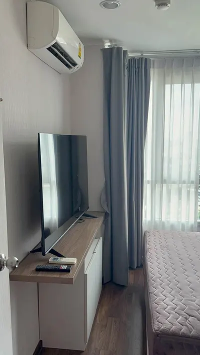 1-bed condo for rent near MRT Bang Son, photo 2 of 5