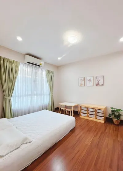 Leon Sukhumvit 62のタウンハウス（賃貸）、写真3/5