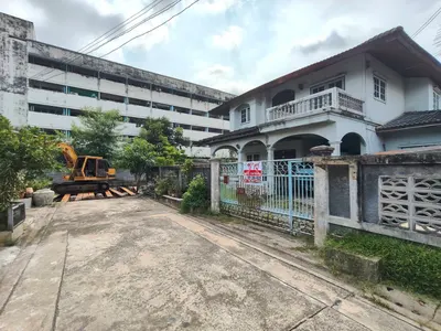BTS 赛育站附近的4房独栋住宅出售，第3张，共5张