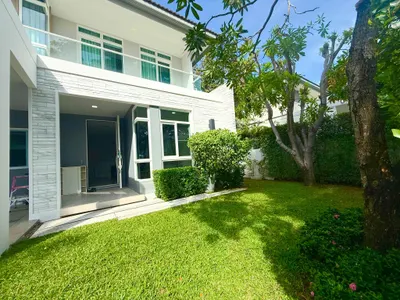 Mantana Bangna-Wongwaen Exit 2 มัณฑนา บางนา-วงแหวน ทางออก 2の4ベッドルーム一戸建て（賃貸）、写真2/5