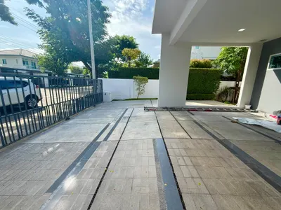 Mantana Bangna-Wongwaen Exit 2 มัณฑนา บางนา-วงแหวน ทางออก 2の4ベッドルーム一戸建て（賃貸）、写真5/5