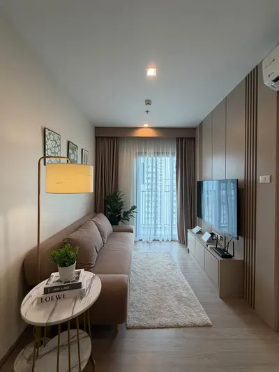 Condo 1 chambre à louer près de la station MRT Phetchaburi, photo 1 sur 8
