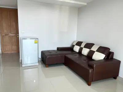 This listing, photo 1