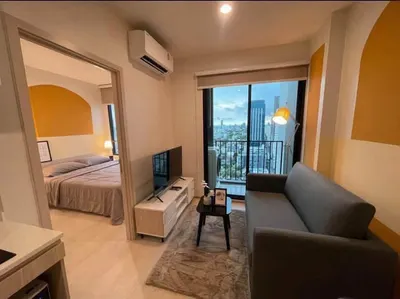 NUE Noble Ratchada Lat Phrao的1房公寓出租，第1张，共7张