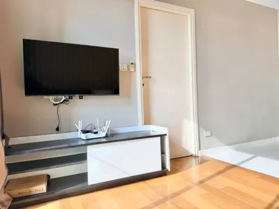 1-bed condo for rent at Condolette ize Ratchathewi, photo 3 of 10