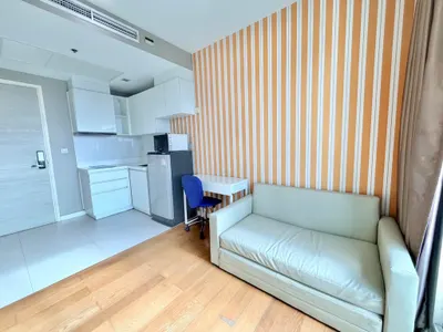 1-bed condo for rent at Condolette ize Ratchathewi, photo 9 of 10