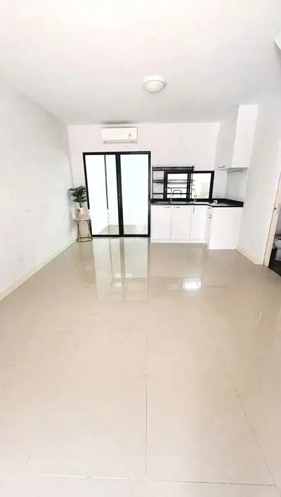 3-bed townhouse for rent near MRT Bang Rak Yai, photo 4 of 5