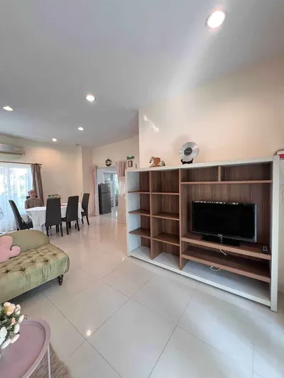 Perfect Place Sukhumvit 77-Suvarnabhumi的3房独栋住宅出租，第2张，共5张