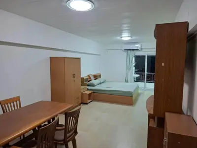Condo à louer près de la station BTS Bang Na, photo 2 sur 4