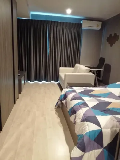 1-bed condo for rent near MRT Sutthisan, photo 1 of 5