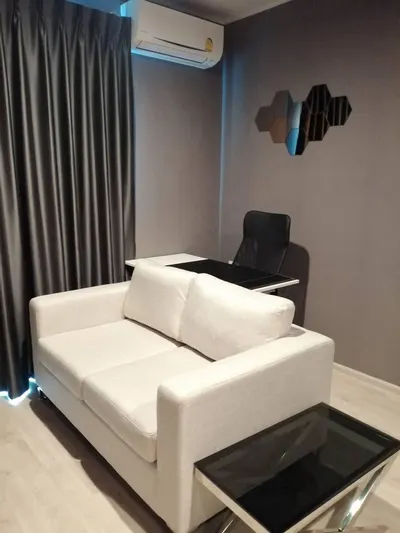 1-bed condo for rent near MRT Sutthisan, photo 2 of 5