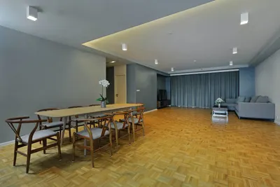 3-bed condo for rent near BTS Phrom Phong, photo 1 of 5