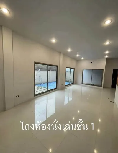 MRT 政瓦他那北吉28站附近的3房独栋住宅出售，第2张，共5张