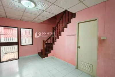 2-bed house for sale near MRT Yaek Pak Kret, photo 4 of 5