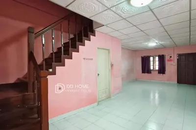 2-bed house for sale near MRT Yaek Pak Kret, photo 3 of 5