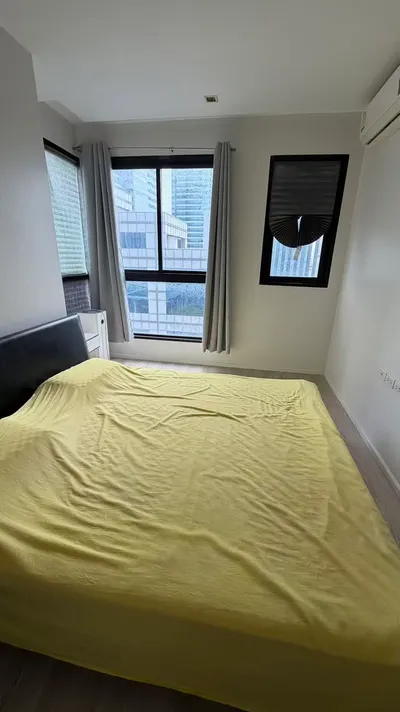 2-bed condo for rent at Quinn Ratchada 17, photo 1 of 10