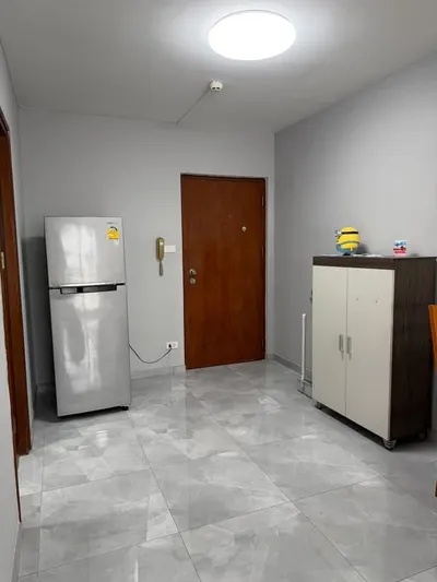 2-bed condo for rent near ARL Makkasan, photo 4 of 5