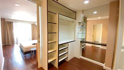 3-bed condo for rent near BTS Saphan Taksin, photo 4 of 6