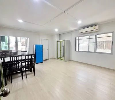 1-bed condo for sale near MRT Lat Phrao, photo 1 of 6