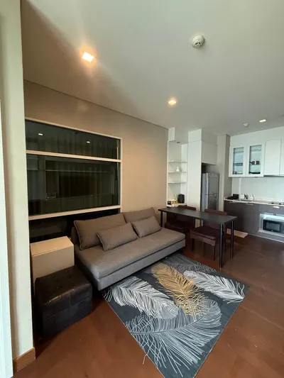 IVY THONGLOR 55的1房公寓出租，第1张，共5张