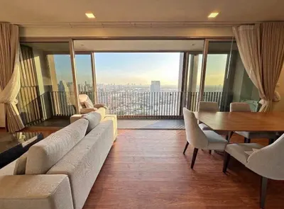 3-bed condo for rent at Ashton Morph 38, photo 2 of 5