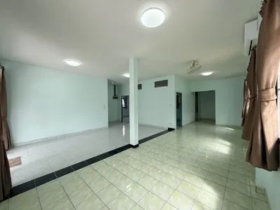 ให้เช่าบ้าน 3 ห้องนอน ใกล้ MRT โชคชัย 4 รูปที่ 5 จาก 5