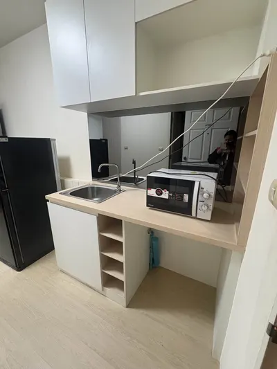 1-bed condo for rent near ARL Makkasan, photo 2 of 5