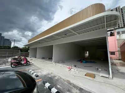 Local commercial à louer près de la station MRT Lat Phrao, photo 2 sur 5
