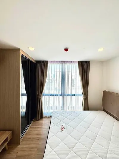 1-bed condo for rent near MRT Si Kritha, photo 1 of 5