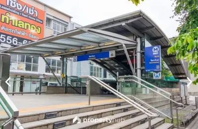 MRT ラチャダーピセーク駅周辺の1ベッドルームコンドミニアム（賃貸）、写真2/5