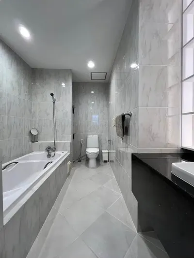 2-bed condo for rent at Citi smart Sukhumvit 18, photo 3 of 4