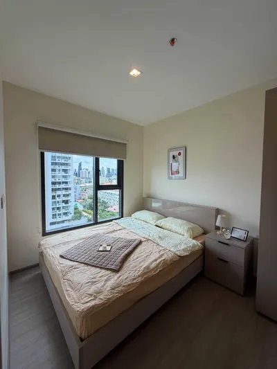 Condo 1 chambre à louer près de la station MRT Phetchaburi, photo 1 sur 5