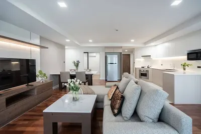 2-bed condo for rent near BTS Thong Lo, photo 1 of 5