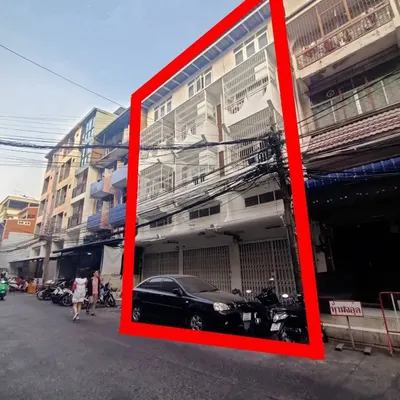 Commercial space for sale near ARL Makkasan, photo 1 of 5