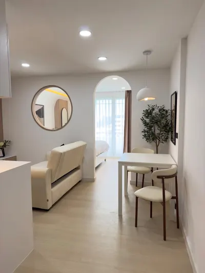Condo à vendre près de la station MRT Lat Phrao 101, photo 2 sur 5
