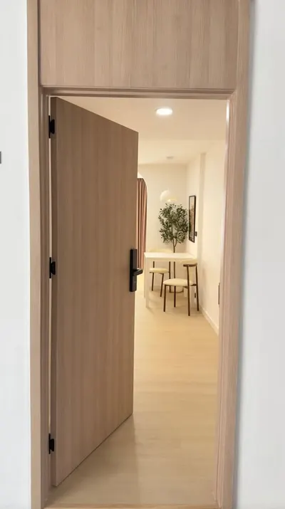 Condo à vendre près de la station MRT Lat Phrao 101, photo 1 sur 5